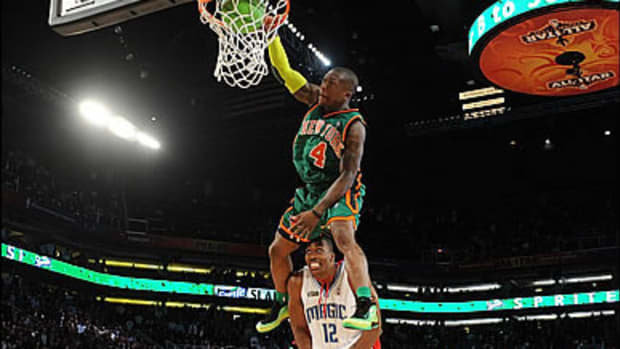 Top 10 Small Athletes: #10 Nate Robinson